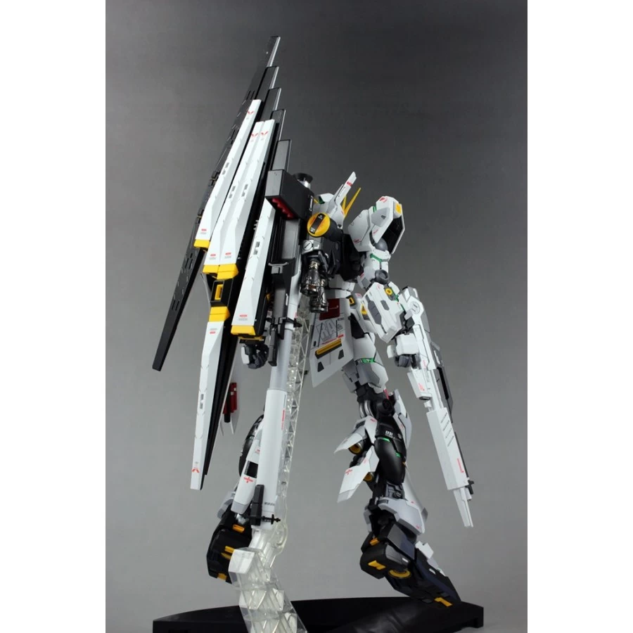 Bandai Master Grade MG 1/100 Mobile Suit Gundam RX-93 Nu Gundam Ver.Ka 8 Bandai Master Grade MG 1/100 Mobile Suit Gundam RX-93 Nu Gundam Ver.Ka - immagine 8