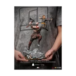 Iron Studio God Of War Battle Diorama Series Kratos & Atreus 1/10 Art Scale Limited Edition Statue -Negozio Di Giocattoli iron studio god of war battle diorama series kratos atreus 110 art scale limited edition statue 11